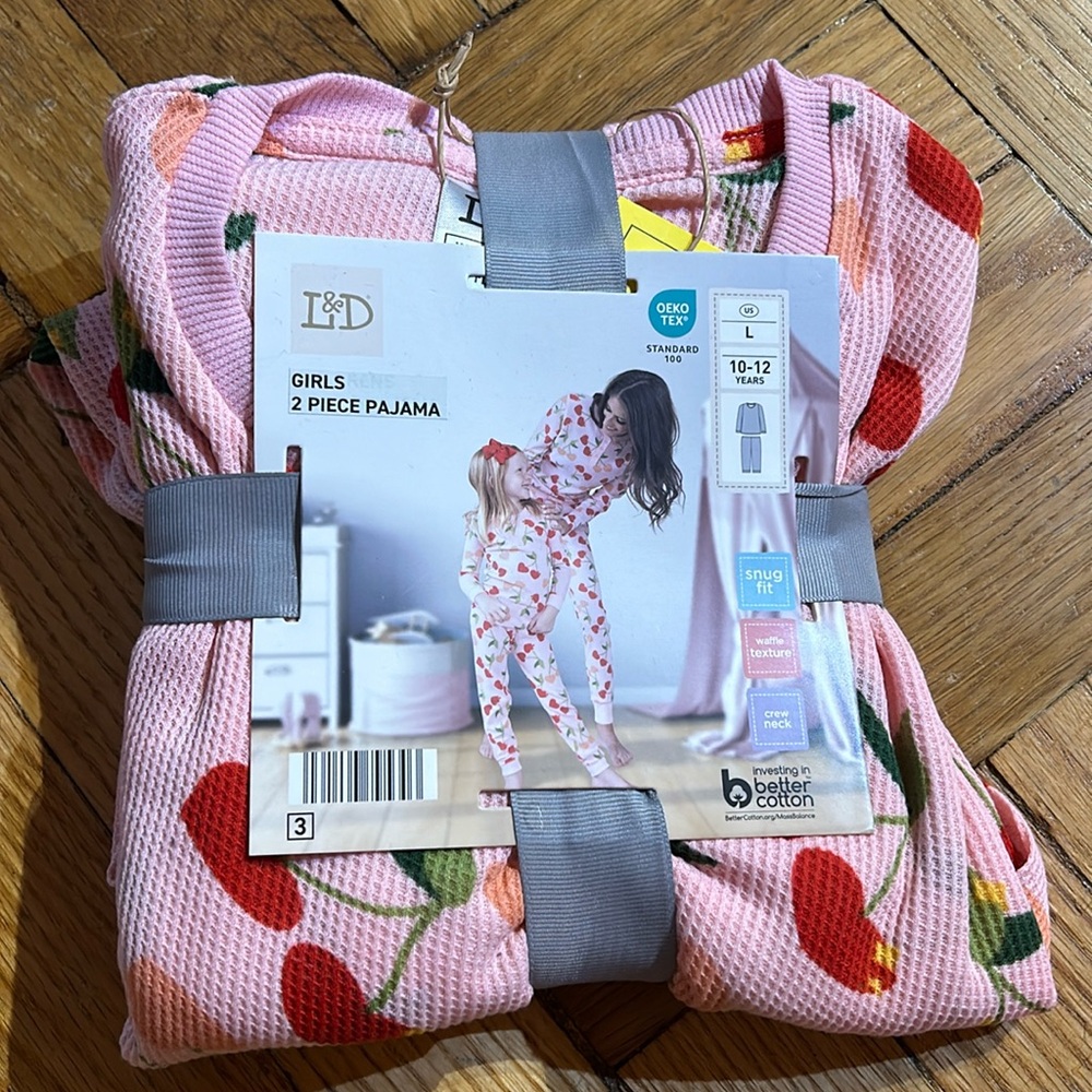 L&D Girls 2 Piece Pajama 10-12 Years Old